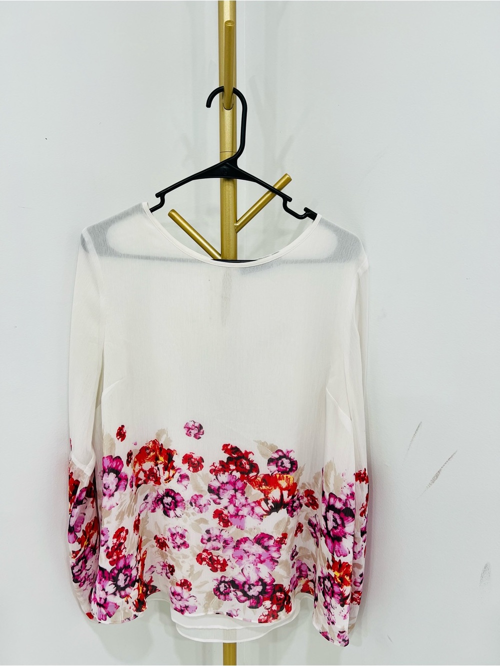 Women's White Floral-Print Long Sleeve Blouse